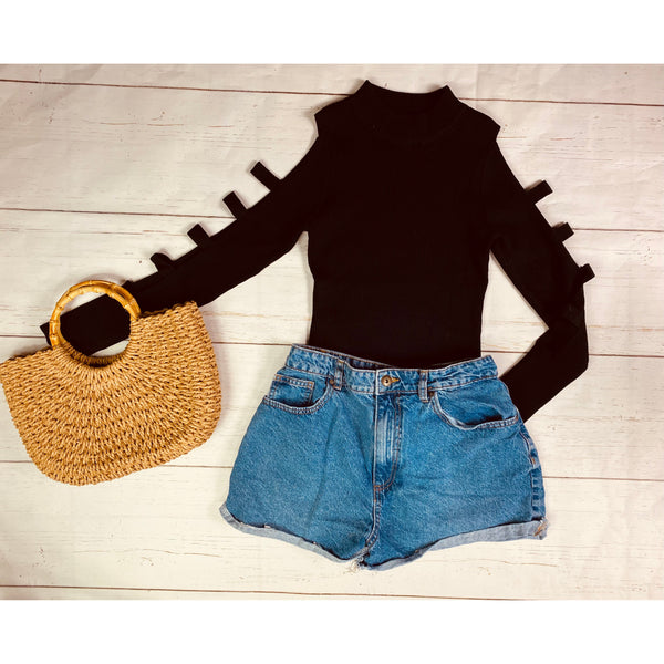 RIBBED KNIT CUTOUT COLD SHOULDER SWEATER
